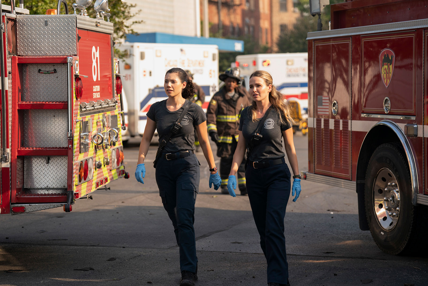 Chicago Fire: Hanako Greensmith e Jocelyn Hudon svelano i retroscena della nuova stagione Chicago Fire: Hanako Greensmith e Jocelyn Hudon svelano i retroscena della nuova stagione